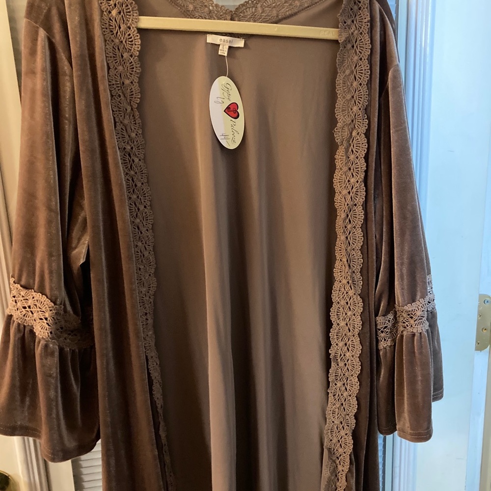 Easel jacket
